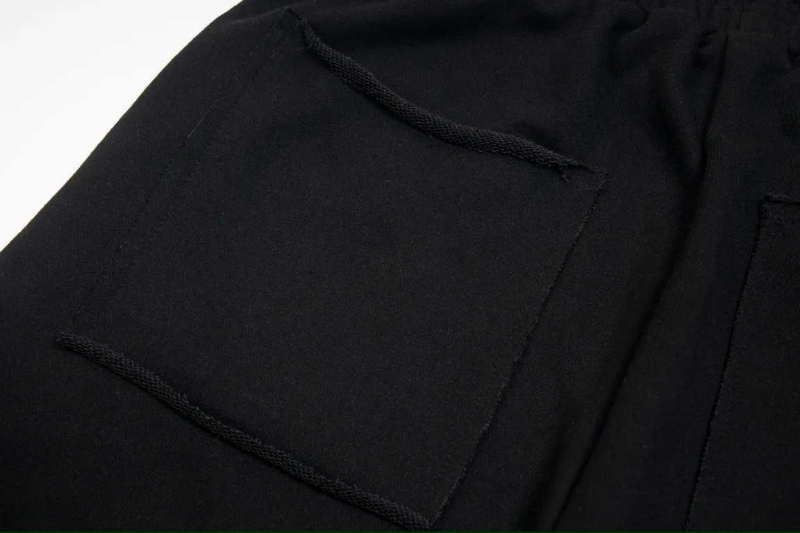 2023 New Arrival LOGO Tee 👀 XS S M L 4⃣️ Black Gray